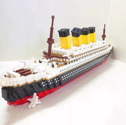 Serenosole™ ShipCraft Titanic Construction Kit | Create an iconic ship with your own hands